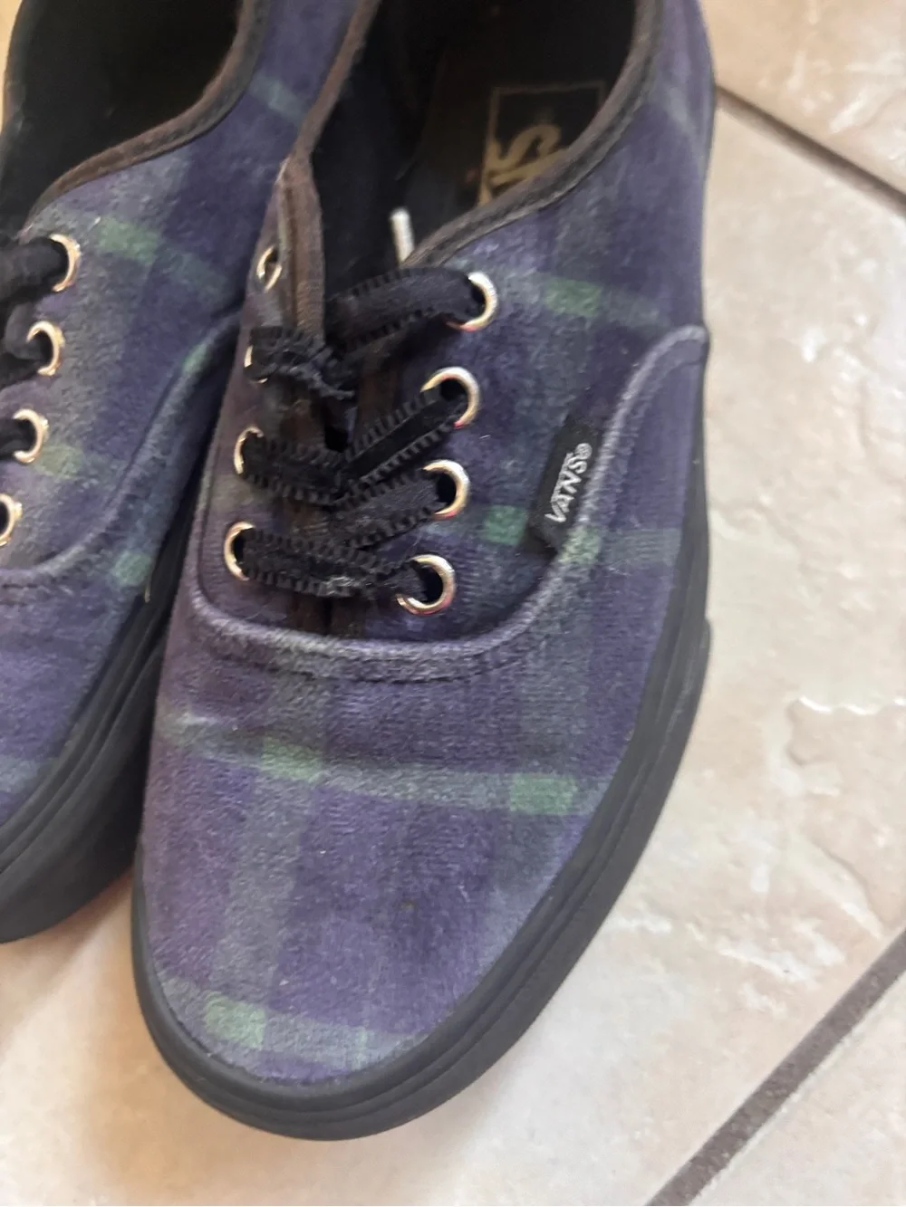 Vans low top